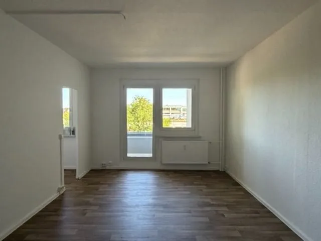Mini-Apartment für EINE Person - mit Balkon und Wannenbad! — photo 1